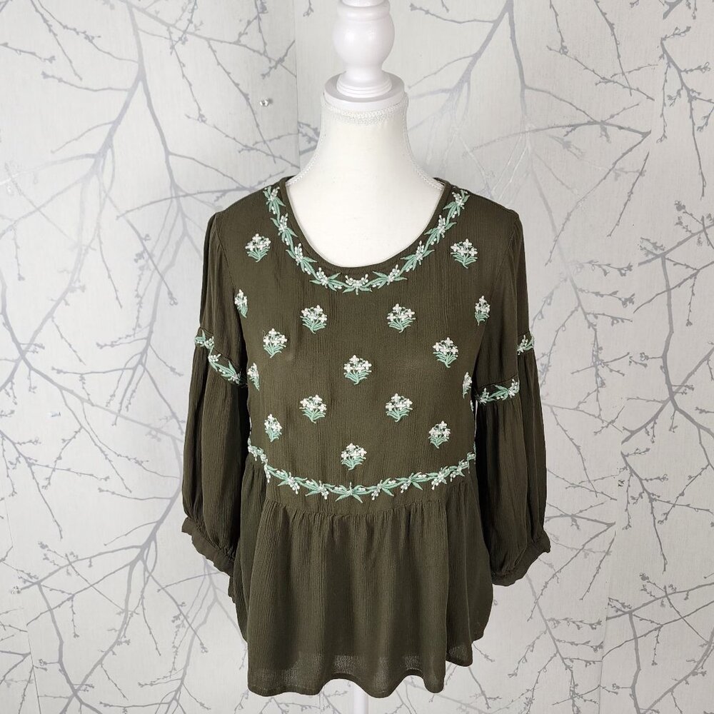 Max Olive Green Crinkle Floral Embroidered Peasant Blouse   style tags: feminine